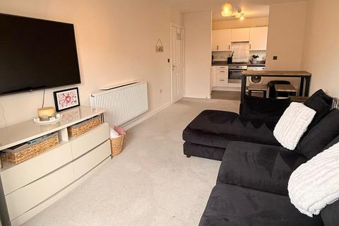 2 bedroom flat for sale, Discovery Drive, Swanley, Kent, BR8 8FB