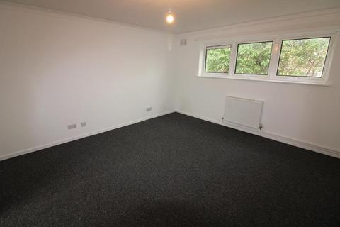 undefined, Hodge Lee, Milton Keynes MK12
