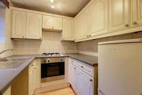 1 bedroom end of terrace house to rent, Bushells Wharf, Tring
