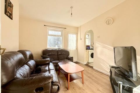 undefined, Summerfield Road, Dallow Road Area, Luton, Bedfordshire, LU1 1UH