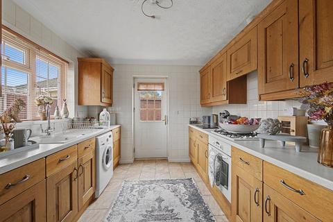 2 bedroom detached bungalow for sale, Southfields Close, Wisbech, Cambs, PE13 3XG
