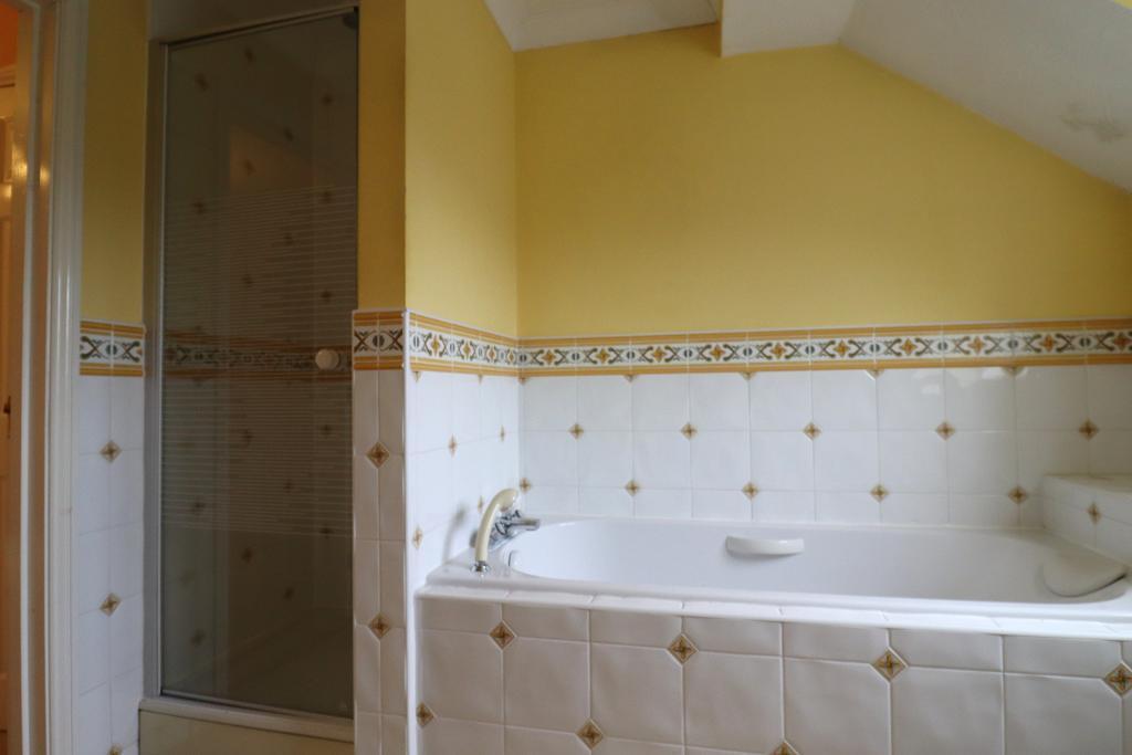 Bedroom 1 Ensuite
