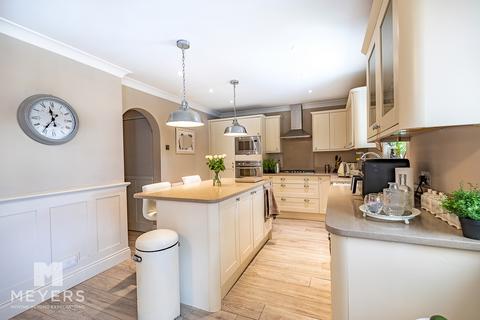 undefined, Richmond Park Crescent, Queens Park, BH8 9BU