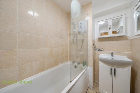 2 bedroom apartment for sale, Menlo Gardens, London, SE19