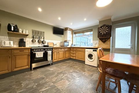 undefined, Trecynon, Aberdare CF44
