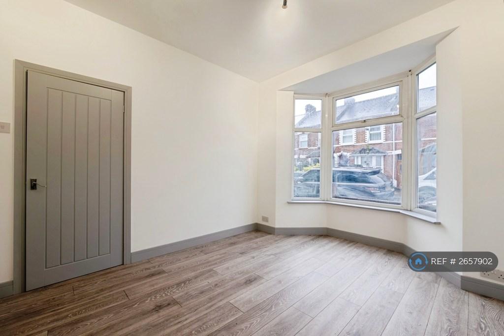 1st Reception Room/4th Bedroom