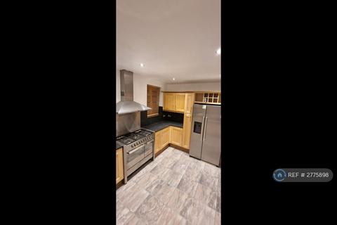 undefined, Wickford Close, Romford, RM3