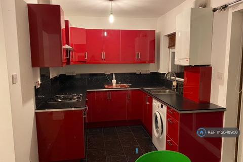 undefined, Heathdale Avenue, Hounslow, TW4