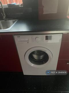 1 bedroom semi-detached house to rent, Heathdale Avenue, Hounslow, TW4
