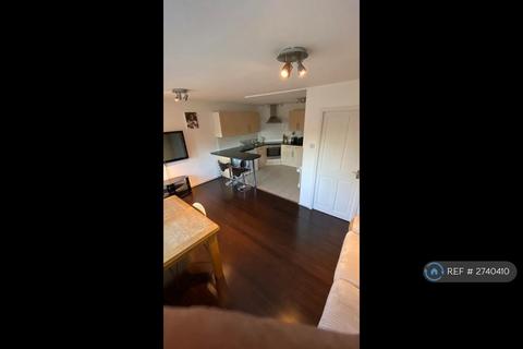 2 bedroom flat to rent, Beecholme, London, N12