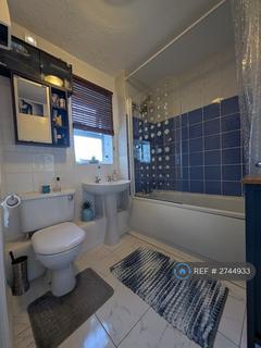 undefined, Great Galley Close, Barking, IG11