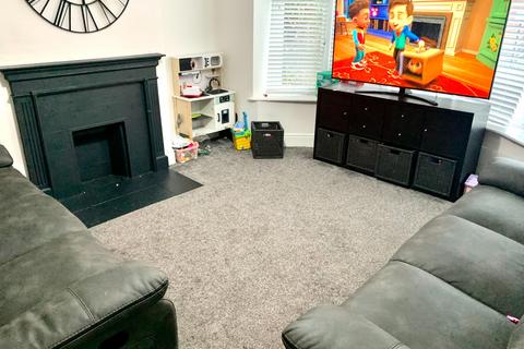 3 bedroom semi-detached house to rent, SWAYTHLING, SO17