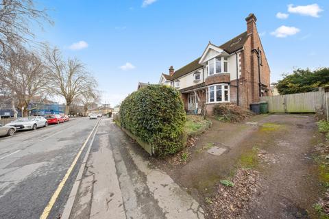 undefined, College Road, Kent ME15
