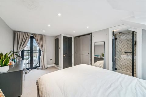 2 bedroom apartment for sale, Steerforth Street, SW18