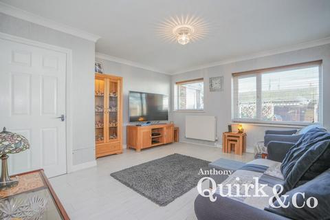 4 bedroom detached house for sale, Station Road, Canvey Island, SS8