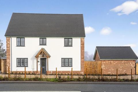 4 bedroom detached house for sale, Stowmarket Road, Ipswich, IP6