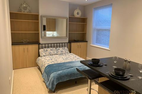 undefined, 15 Longfleet road