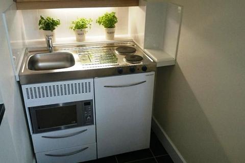 undefined, 15 Longfleet road