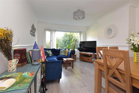 4 bedroom bungalow for sale, Eden Gardens, Leeds, West Yorkshire