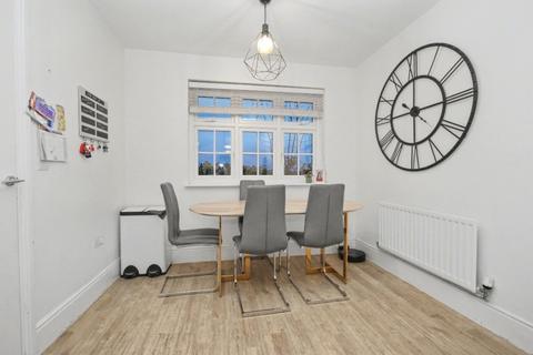 undefined, Kirkstall Close, Wakefield, West Yorkshire