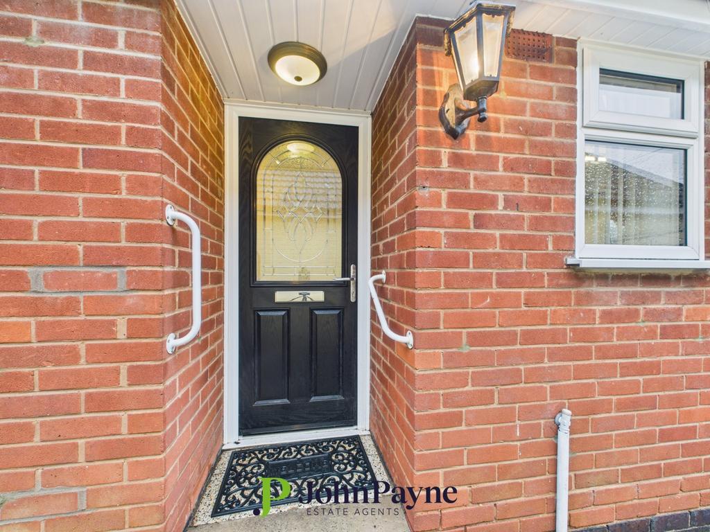 Entrance Recess
