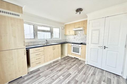 2 bedroom park home for sale, Kings Park, Canvey Island