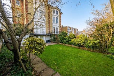 Thornton Hill, London