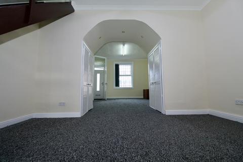 2 bedroom terraced house to rent, Rochdale OL11