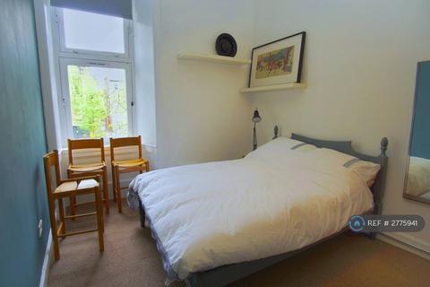 undefined, Willowbank Cresent, Glasgow, G3