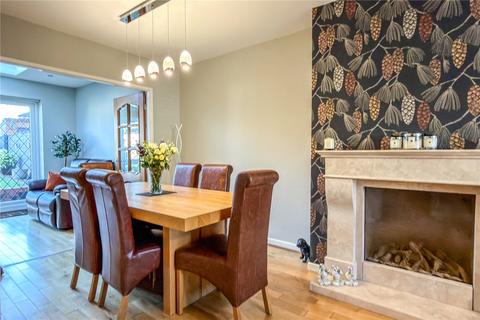 undefined, West Avenue, New Moston, Manchester, Greater Manchester, M40
