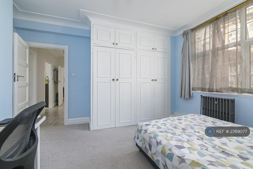 Second Large Bedroom With Lots Of Storage