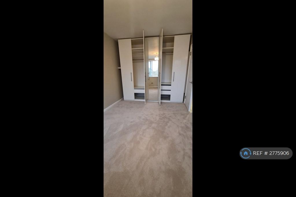 Bedroom 1 Wardrobes