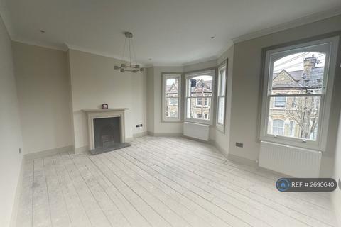 3 bedroom terraced house to rent, Corrance Road, London, SW2