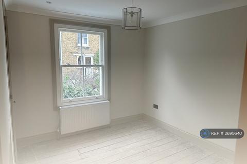3 bedroom terraced house to rent, Corrance Road, London, SW2