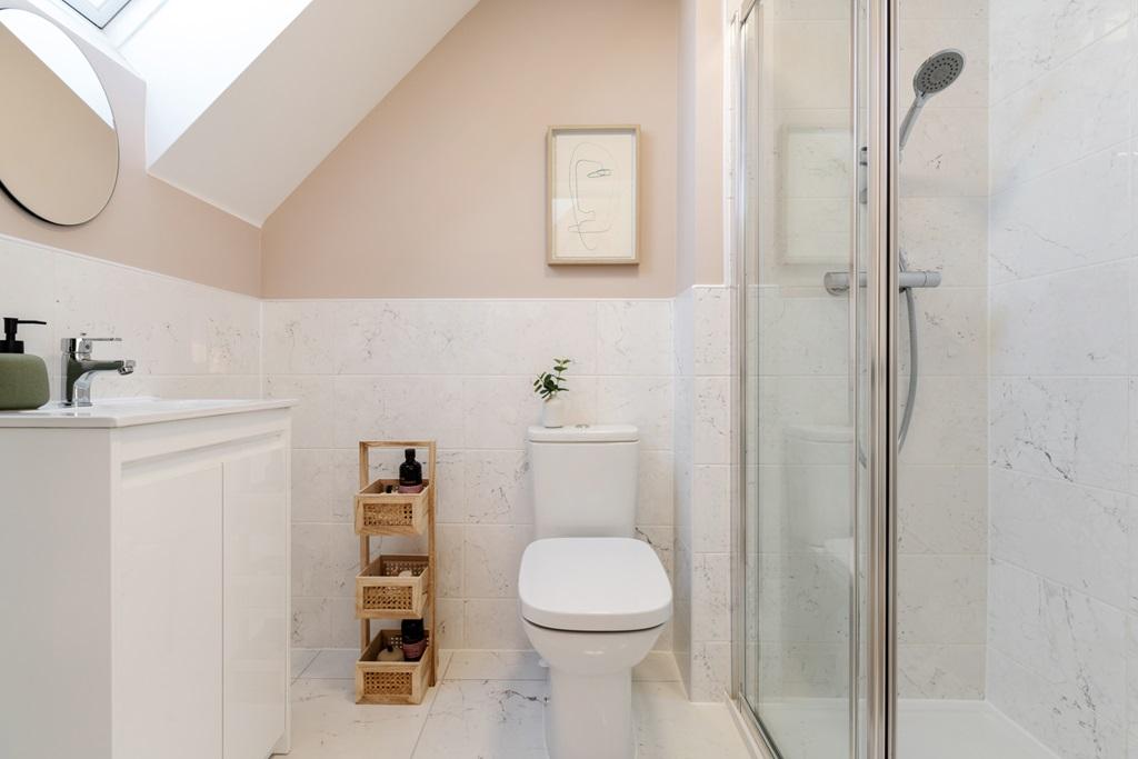 Modern en-suite shower room off the main bedroom