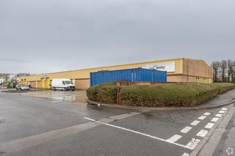 Warehouse to rent, Lynx Cres Weston Super Mare BS24 9ES