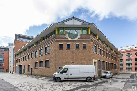 Office to rent, 63 St Thomas St Bristol BS1 6JZ