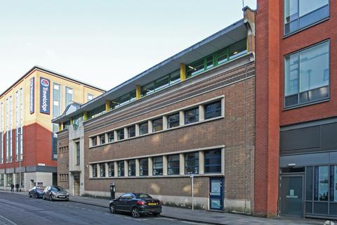 Office to rent, 63 St Thomas St Bristol BS1 6JZ