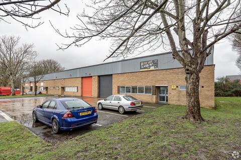 Warehouse to rent, Lynx Cres Weston Super Mare BS24 9DJ
