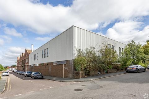 Warehouse to rent, Portland St Bristol BS16 4NU