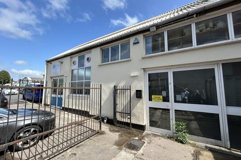 Distribution warehouse to rent, 302-303 Third Avenue Bristol BS14 9BZ