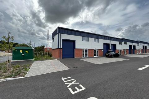 Warehouse to rent, 198-202 Broomhill Rd Bristol BS4 4TP