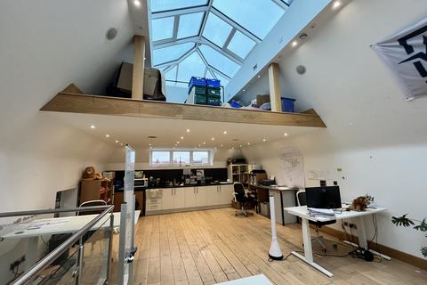 Office to rent, 8 Durdham Park Bristol BS6 6XA