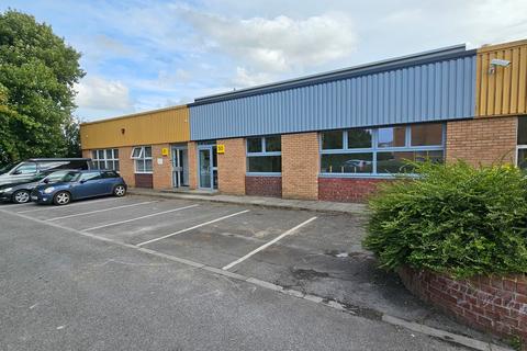 Warehouse to rent, Lynx Cres Weston Super Mare BS24 9DJ