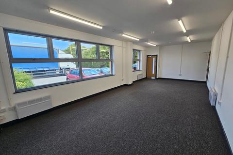 Warehouse to rent, Lynx Cres Weston Super Mare BS24 9DJ