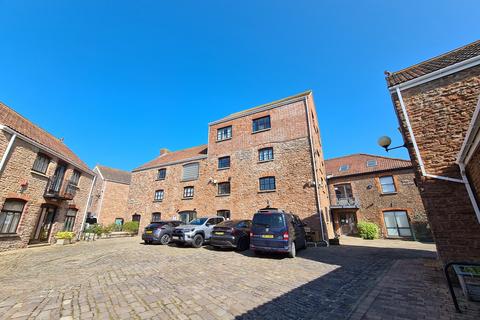 Office to rent, 7-11 Lodway Bristol BS20 0DH