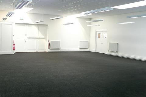 Office to rent, 69-71 Oakfield Rd Bristol BS8 2BB