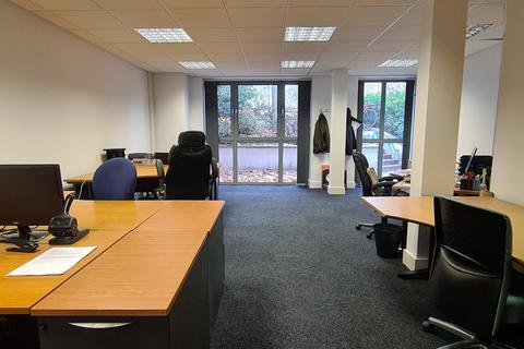 Office to rent, 154 Cheltenham Rd Bristol BS6 5RL