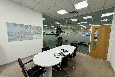 Warehouse to rent, 1 Embankment Way Ringwood BH24 1EU