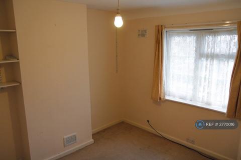 3 bedroom terraced house to rent, Blanchland Road, Morden, SM4